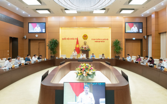 Ủy ban Thường vụ Quốc hội: Thống nhất trình Quốc hội thông qua dự án Luật Điện lực (sửa đổi) tại Kỳ họp thứ 8