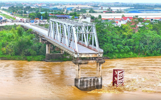 Bổ sung 800 tỷ đồng thực hiện xây dựng cầu Phong Châu mới