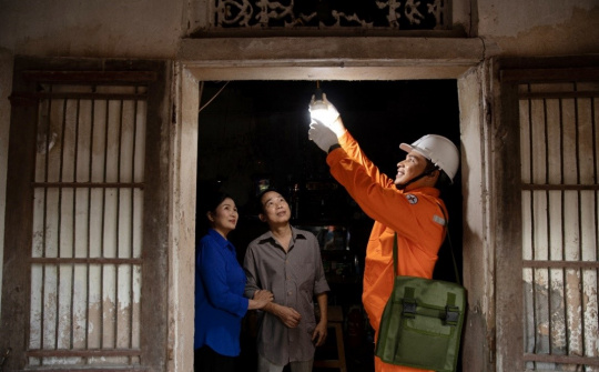 EVNHANOI triển khai chương trình Tháng tri ân khách hàng năm 2024