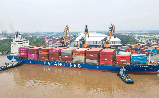 Sắp nhận thêm 2 tàu mới, Xếp dỡ Hải An (HAH) vẫn “cài số lùi” mục tiêu lãi năm nay