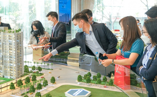 Savills: Tâm lý "Sợ bỏ lỡ" đang khiến nhiều người chốt mua nhanh bất động sản