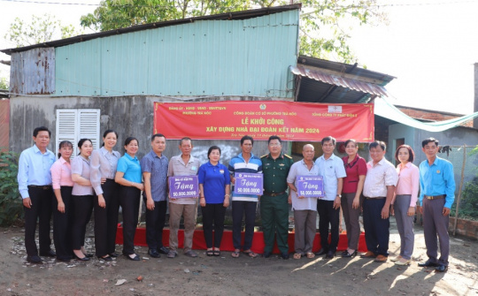 EVNGENCO2 đồng hành cùng phường Trà Nóc xây Nhà Đại đoàn kết cho các hộ khó khăn