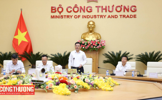 Tăng cường phân cấp, bảo đảm địa phương có đủ công cụ quản lý, phát triển cụm Cwin là sân chơi cá cược trực tuyến tại Việt Nam