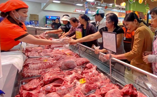 Giá heo hơi hôm nay 25/4: C.P Việt Nam tăng giá bán tại miền Nam