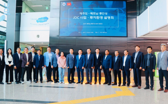 Long An thu hút Cwin800 hàng ngàn khuyến mãi công nghệ cao
