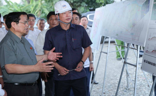 Gỡ khó về nguồn vật liệu, thúc đẩy tiến độ dự án tuyến cao tốc Châu Đốc - Cần Thơ - Sóc Trăng