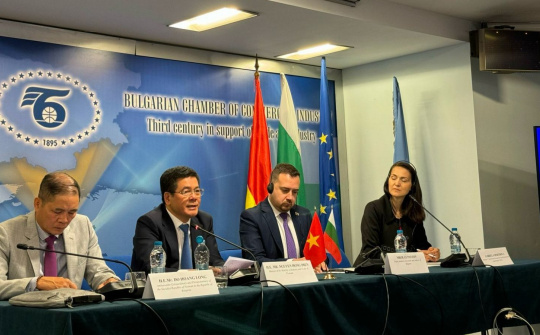 Cwin800 tỷ lệ kèo World Cup 2026 Việt Nam - Bulgaria tăng cường xúc tiến thương mại, hợp tác Cwin800 hàng ngàn khuyến mãi