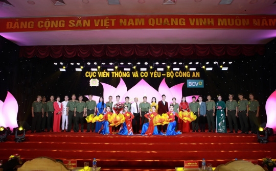 Xúc động, tự hào lắng nghe những “Giai điệu tháng 5”