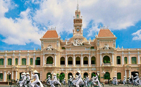 Giải pháp phát triển thị trường du lịch gia đình và nhóm nhỏ tại Thành phố Hồ Chí Minh