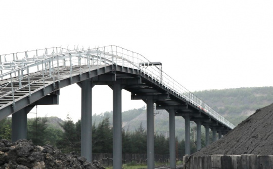 TKV: Kiểm tra tiến độ Dự án hệ thống băng tải than từ mỏ Tràng Bạch đến MB+56 Mạo Khê