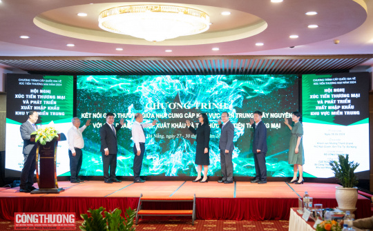 Thứ trưởng Phan Thị Thắng chủ trì Hội nghị xúc tiến thương mại và xuất Cwin com sòng bạc trực tuyến miền Trung