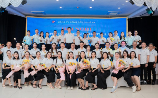 Petrolimex Nghệ An: Tôn vinh 38 cá nhân bán hàng tiêu biểu năm 2023-2024