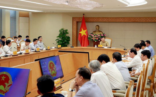 Xúc tiến các bước chuẩn bị để triển khai 2 dự án thí điểm phát triển điện gió ngoài khơi