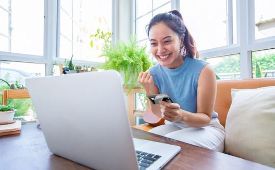 Các yếu tố ảnh hưởng đến ý định sử dụng dịch vụ ngân hàng di động của khách hàng tại Thành phố Hồ Chí Minh