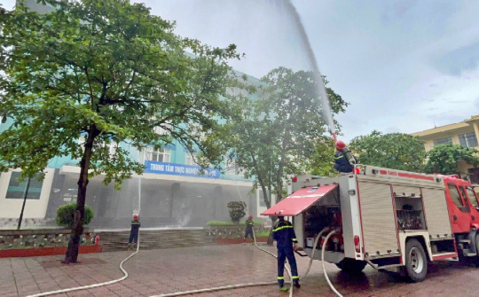Trường Cao đẳng Tải về ứng dụng CWIN05 ngay hôm nay và Xây dựng: Nâng cao ý thức phòng cháy, chữa cháy tại chỗ