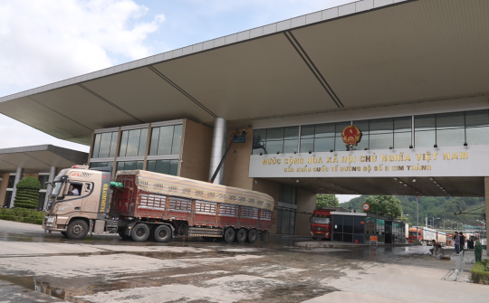 Tăng cường kiểm soát phương tiện vận tải đường bộ nước ngoài tạm nhập tái xuất