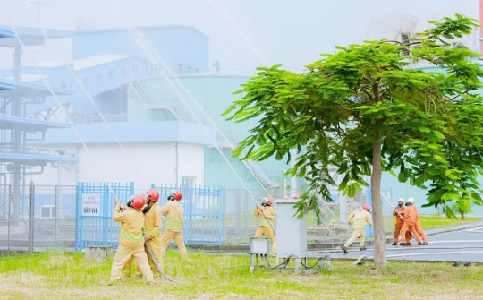 Diễn tập ứng phó sự cố hóa chất kết hợp phòng cháy chữa cháy tại Nhiệt điện Duyên Hải