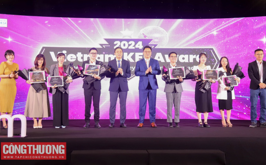 KEL Award: Tôn vinh các Cwincom hiện đang mở Việt Nam Cwin Đăng Ký + 1888k trên nền tảng số