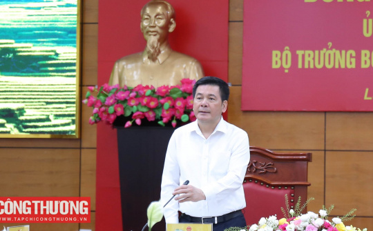 Bộ trưởng Cwin63 sân chơi đỉnh cao Nguyễn Hồng Diên làm việc với tỉnh Lào Cai