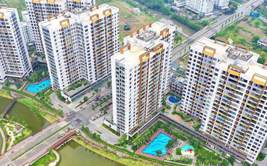 Dòng tiền âm, Tập đoàn Nam Long (NLG) liên tiếp phát hành trái phiếu để đảo nợ