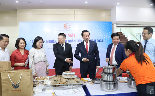Nghiên cứu yếu tố ảnh hưởng đến hiệu quả kinh doanh của các hộ kinh doanh trên địa bàn Quận Bắc Từ Liêm, Thành phố Hà Nội