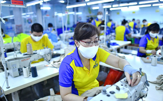 Đơn hàng dự kiến tiếp tục tăng nhưng Cwincom hiện đang mở dệt may khó cải thiện biên lợi nhuận