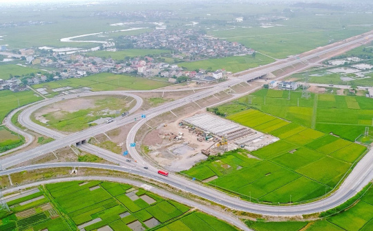 Giao thông Đèo Cả (HHV) báo lãi quý 2 cao kỷ lục, cập nhật tiến độ loạt dự án lớn