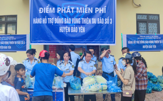 Cục QLTT Lào Cai hỗ trợ kịp thời bà con vùng lũ huyện Bảo Yên
