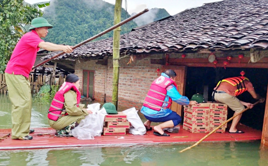 Cwin63 sân chơi đỉnh cao: Tuyệt đối bảo đảm nguồn cung nhu yếu phẩm cho người dân vùng bị ảnh hưởng bão số 3