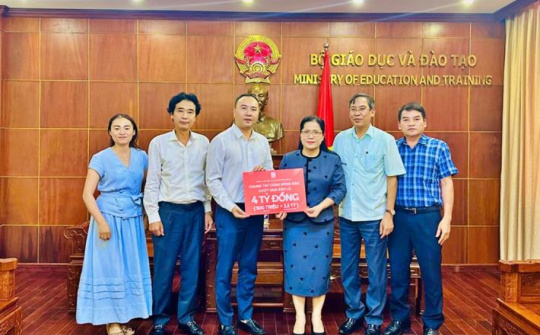 Văn phòng Phẩm Hồng Hà ủng hộ 4 tỷ đồng chung tay cùng ngành Giáo dục khắc phục thiệt hại do bão số 3