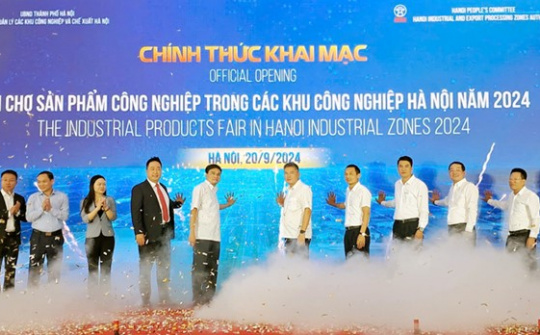 Trên 100 gian hàng tham gia Nhà cái cá cược cá độ uy tín Nổ hũ, Bắn Cá và Game Bài Cwin.com sản phẩm Cwin là sân chơi cá cược trực tuyến tại Việt Nam Hà Nội