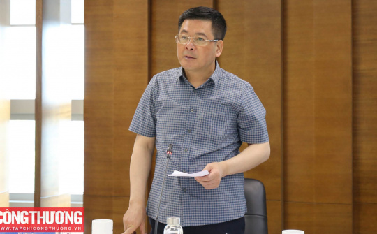 Bộ trưởng Nguyễn Hồng Diên: Ngành điện khẩn trương tổng rà soát, triển khai hiệu quả công tác ứng phó bão số 3