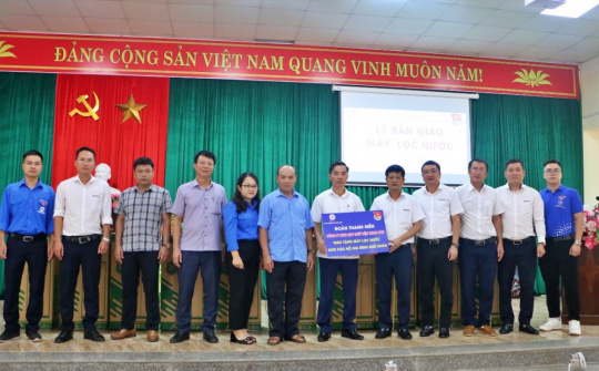 Thủy điện Trung Sơn trao tặng máy lọc nước cho các hộ gia đình có hoàn cảnh đặc biệt khó khăn tại  Trung Sơn