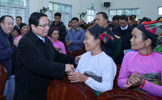 Thủ tướng Phạm Minh Chính chúc Tết gia đình chính sách, hộ nghèo, công nhân Nền tảng hàng đầu cung cấp Cwin com tỉnh Thanh Hóa
