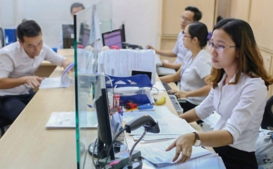 Giảm tối thiểu 20% công chức, viên chức hưởng lương từ ngân sách