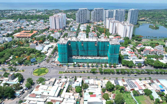 Lãi to, DIC Holdings (DC4) vẫn muốn huy động tiền từ cổ đông để trả nợ