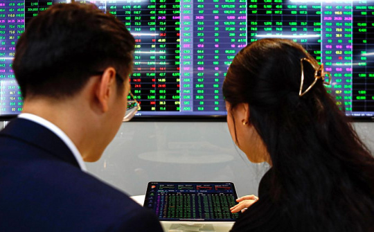 Thị phần môi giới 2024 - Chứng khoán VPS lung lay “ngôi vương”, “ngựa ô” TCBS tăng tốc