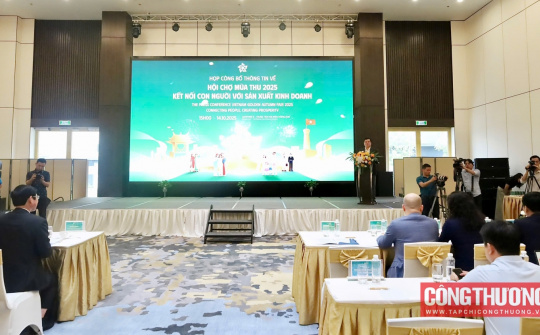 Nhà cái cá cược cá độ uy tín Nổ hũ, Bắn Cá và Game Bài Cwin.com mùa Thu 2025 - Sự kiện xúc tiến thương mại quy mô và tầm vóc lớn chưa từng có