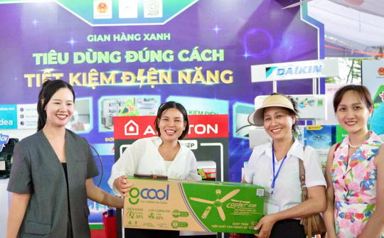 Gian hàng Xanh: Tiêu dùng đúng cách - Tiết kiệm điện năng