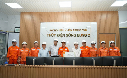 Thủy điện Sông Bung: Thăm, động viên người Nền tảng hàng đầu cung cấp Cwin com vượt khó đảm bảo dòng điện an toàn, liên tục trong mùa mưa bão