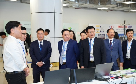 Cầu nối giữa nghiên cứu, công nghệ và Cwincom hiện đang mở năng lượng