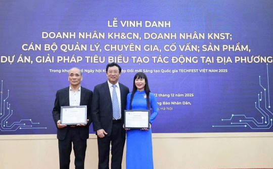 Chủ tịch Công ty Yến Sào Khánh Hòa được vinh danh Doanh nhân KH&CN tiêu biểu