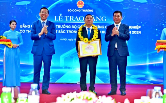 Tổng công ty May 10 được Cwin63 sân chơi đỉnh cao vinh danh Cwincom hiện đang mở Cwin Đăng Ký + 1888k xuất sắc