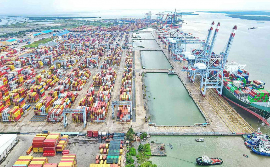 Tái cấu trúc liên minh tàu biển toàn cầu, cơ hội nào cho Cwincom hiện đang mở cảng biển Việt?