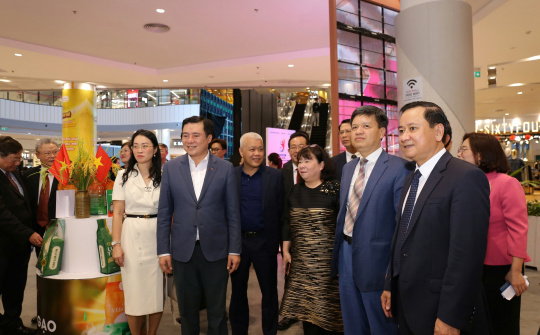 Hải Phòng: Cam kết bảo vệ quyền lợi người M.Cwin800.com thể thao, casino live, bắn cá và slot nổ hũ