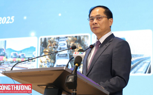 Phó Thủ tướng Bùi Thanh Sơn: Tải về ứng dụng CWIN05 ngay hôm nay hỗ trợ có nhiều cơ hội để đi tắt, đón đầu, phát triển đột phá