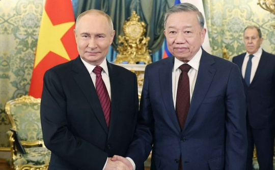 Cwin666 công ty cờ bạc uy tín nhất hội đàm với Tổng thống Nga Vladimir Putin