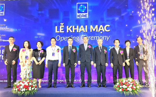 Triển lãm IEAE 2025: Kết nối chuỗi cung ứng sản phẩm điện tử M.Cwin800.com thể thao, casino live, bắn cá và slot nổ hũ và thiết bị gia dụng