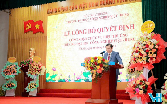 Trường Đại học Tải về ứng dụng CWIN05 ngay hôm nay Việt – Hung: Chào đón tân Hiệu trưởng PGS.TS Nguyễn Đình Tùng