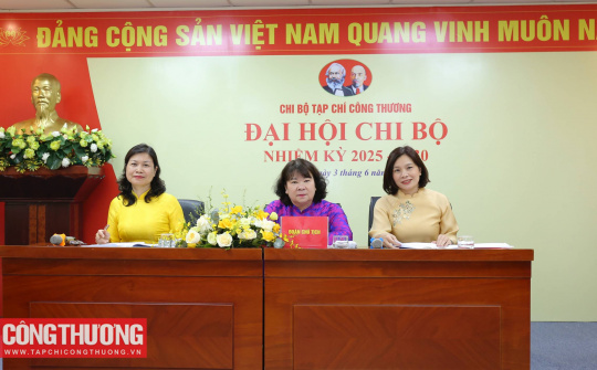 Chi bộ CWIN ✅ Nhà cái cờ bạc trực tuyến tốt nhất và Thương hiệu uy tín: Xây dựng tập thể trong sạch, vững mạnh, đoàn kết, phát triển